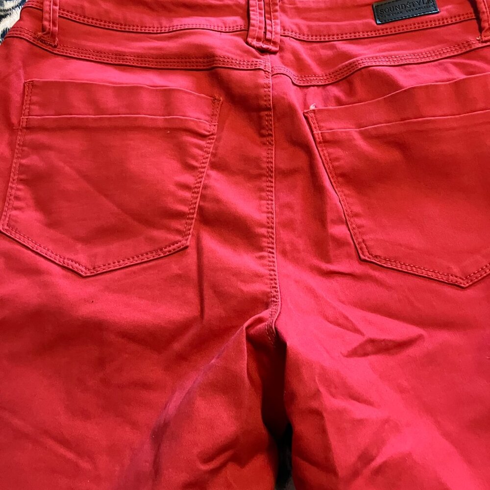 SoundStyle Red Jeans